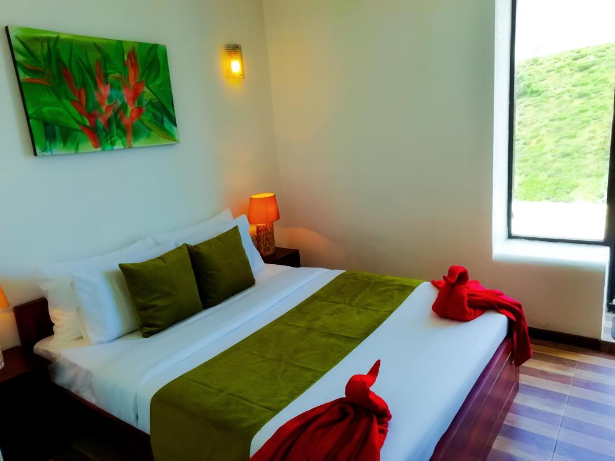 Hotel Vishmi'S Rest Nuwara Eliya Esterno foto