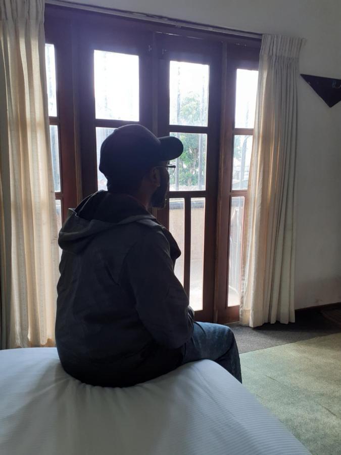 Hotel Vishmi'S Rest Nuwara Eliya Esterno foto